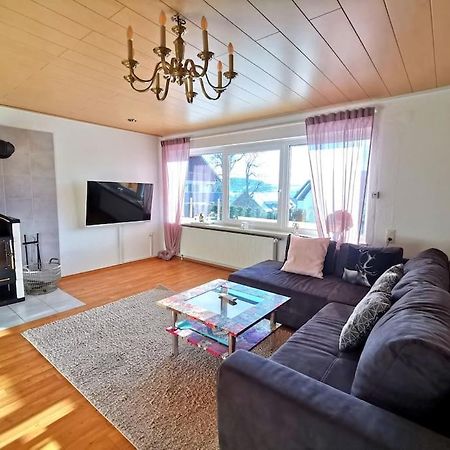 Ferienwohnung In Diemelsee エクステリア 写真